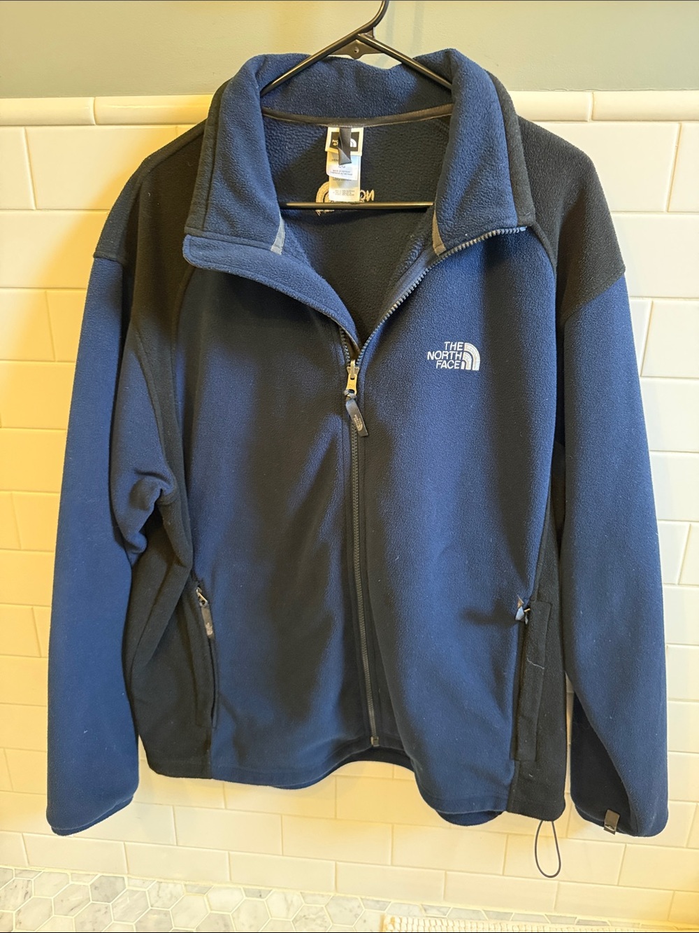 The North Face Navy and Black Fleece Zip Jacket size Large